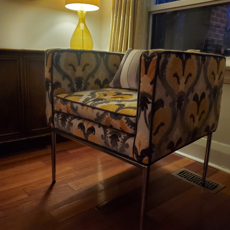 gorgeous velvet bucket chair - photo 4