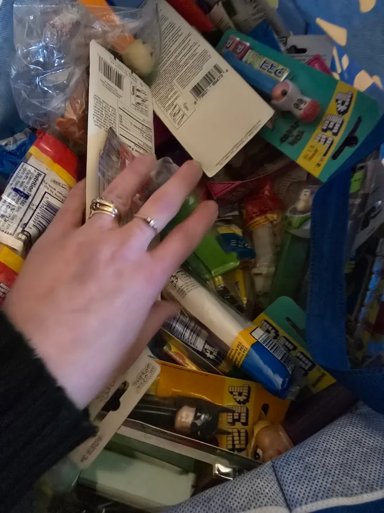 Bulk Lot of Pez Dispensers image indicator(2)