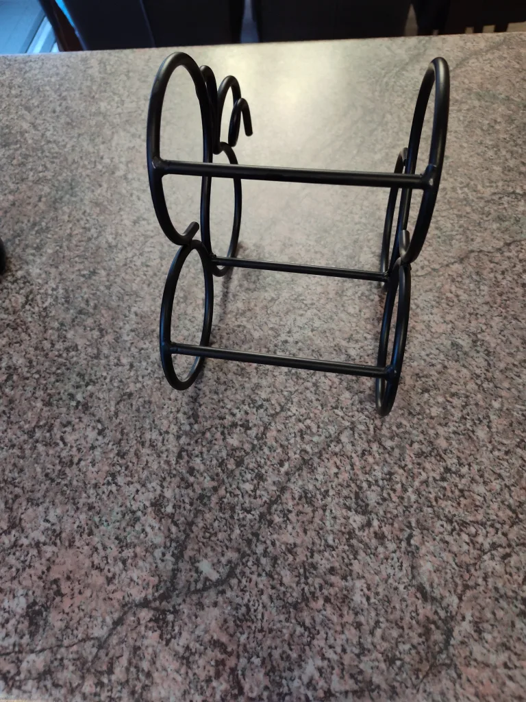 Metal Wine Rack/Holder image indicator(2)