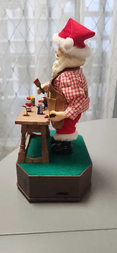 Animated Santa Claus Christmas Decoration image indicator(2)