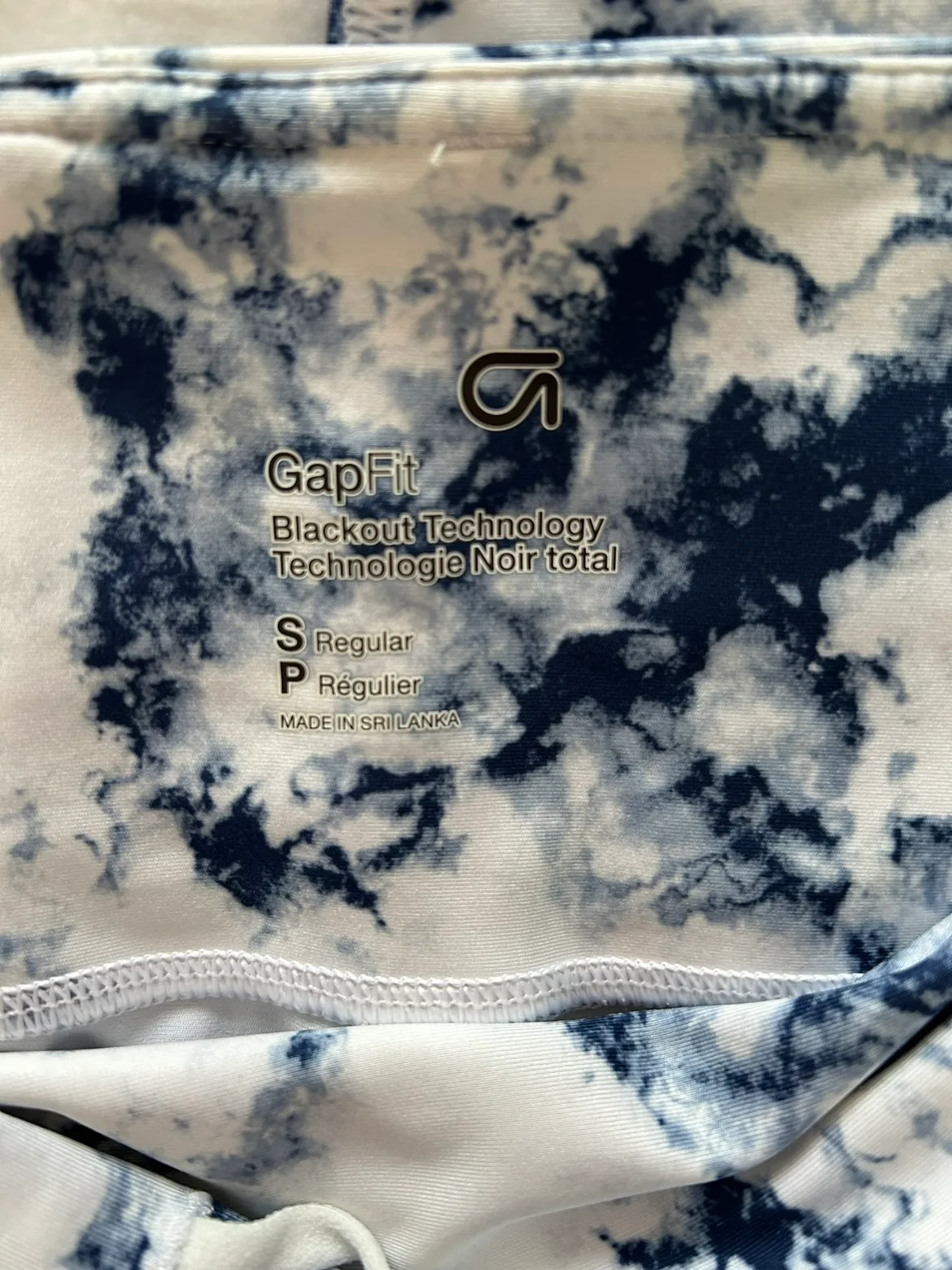 GapFit Blackout Technology Leggings - Size Small image indicator(4)