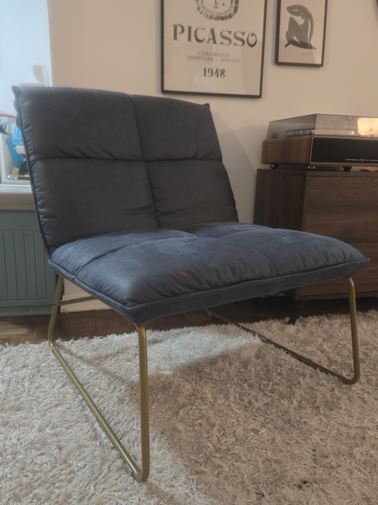 Modern Tufted Accent Chair with Gold Legs - photo 2
