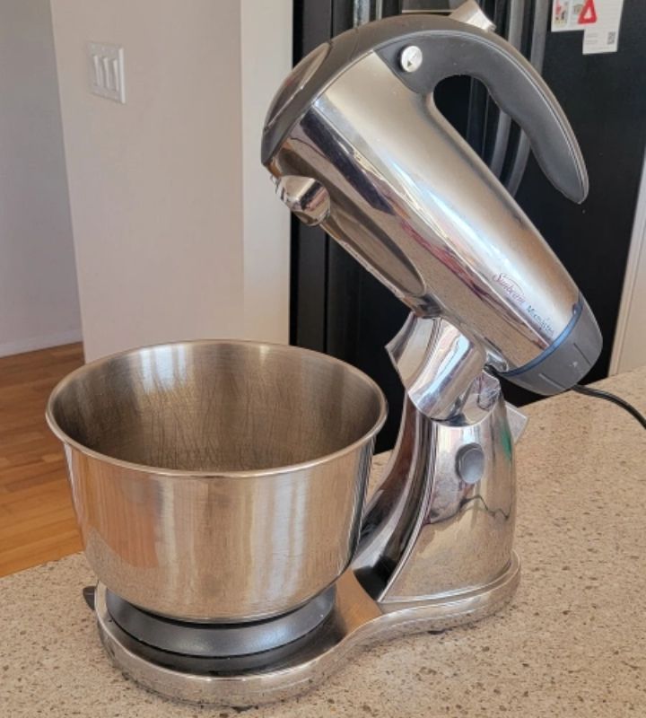 Sunbeam Mixmaster Stand Mixer - photo 3