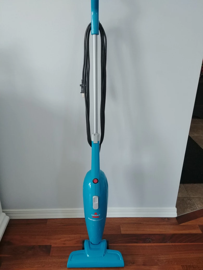 Bissell Featherweight Vacuum
