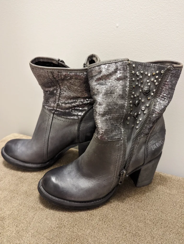Bunker Heeled Fashion Boots thumbnail