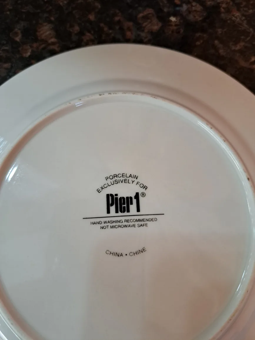 Set of Four Pier 1 Martini Design Salad Plates image indicator(3)