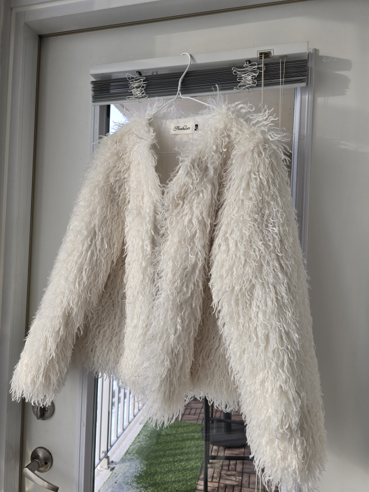 gorgeous furry jacket - photo 2