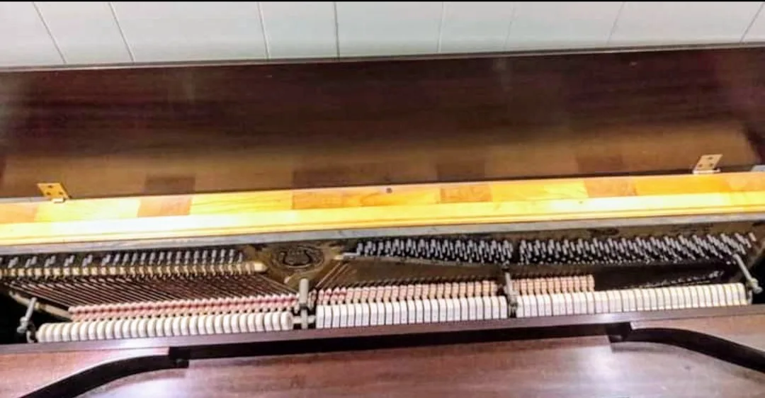 Vintage Cable Spinet Piano with Bench image indicator(5)