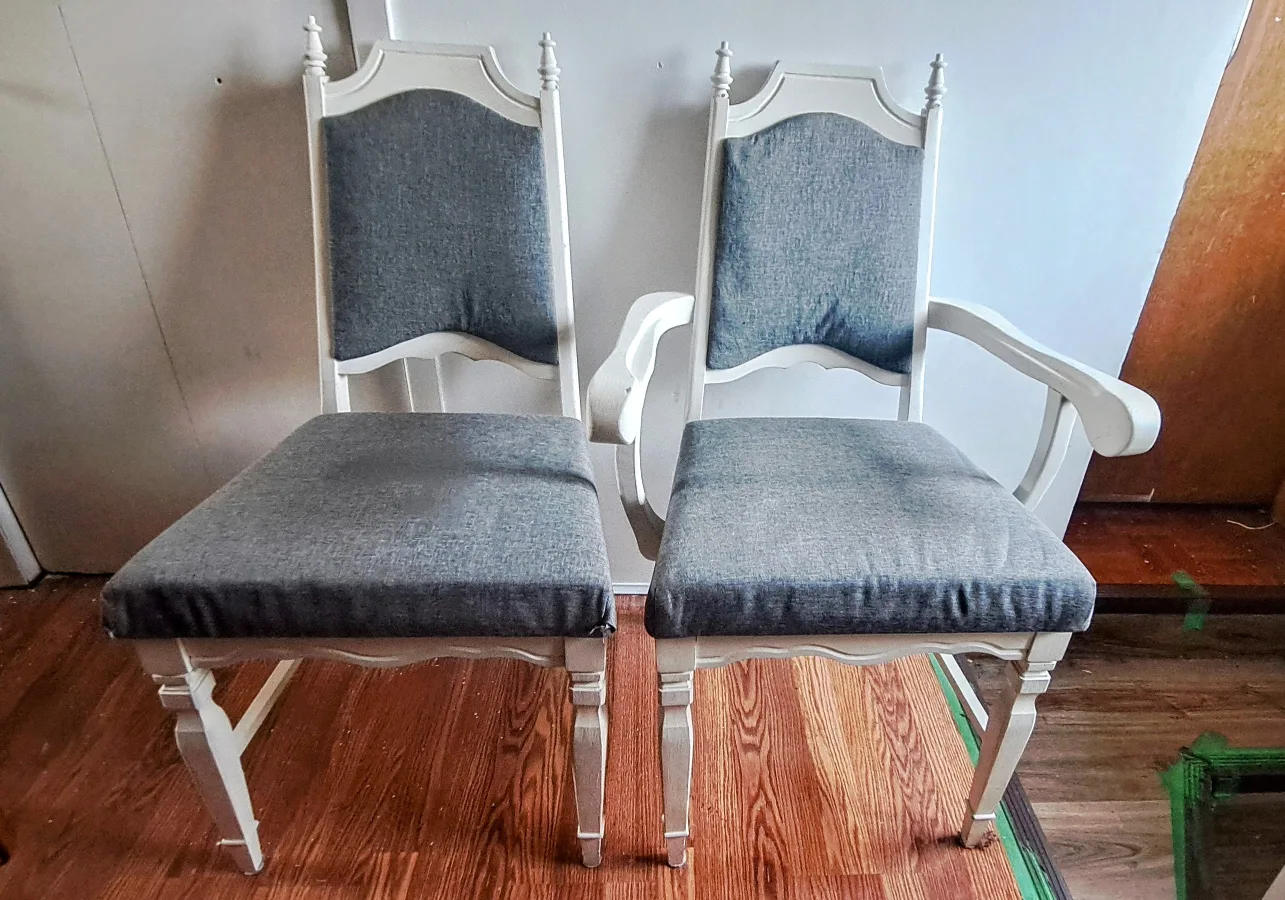 Vintage Wooden Dining Table and 6 Chairs Set image indicator(2)