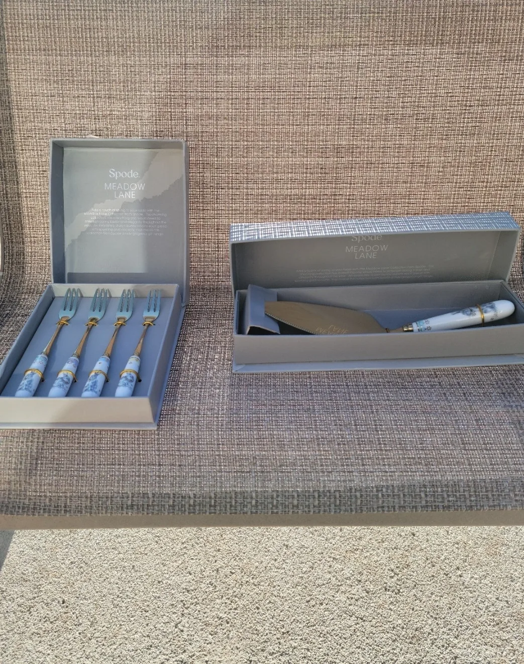 Spode Meadow Lane Rabbit Cake Server and Forks Set thumbnail