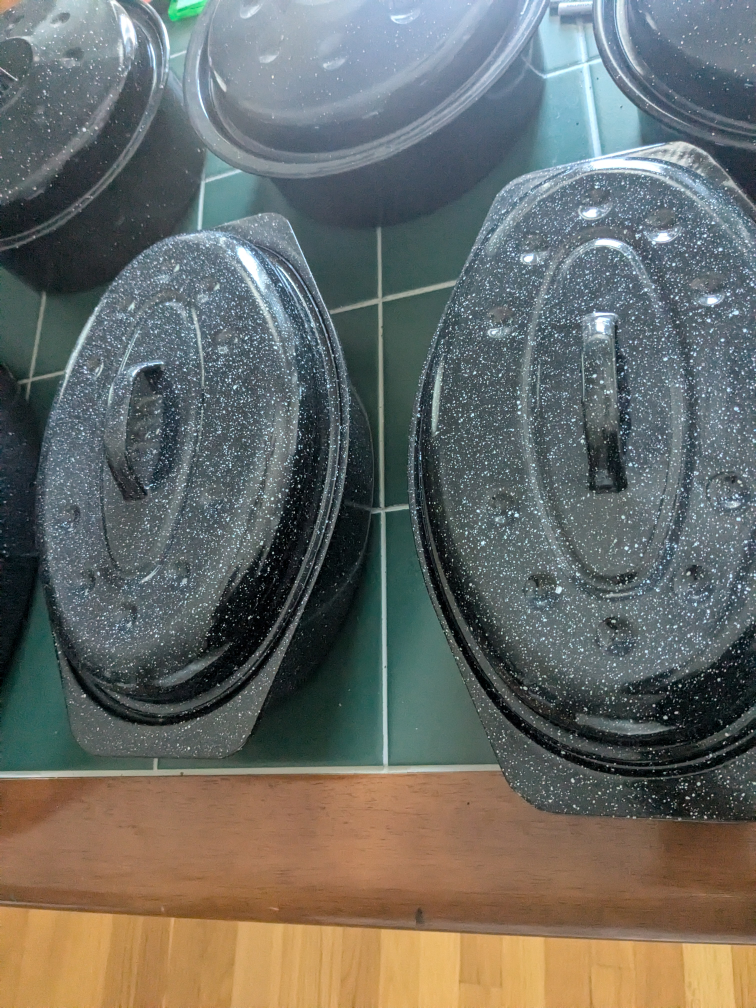Set of vintage enamel roasting pans