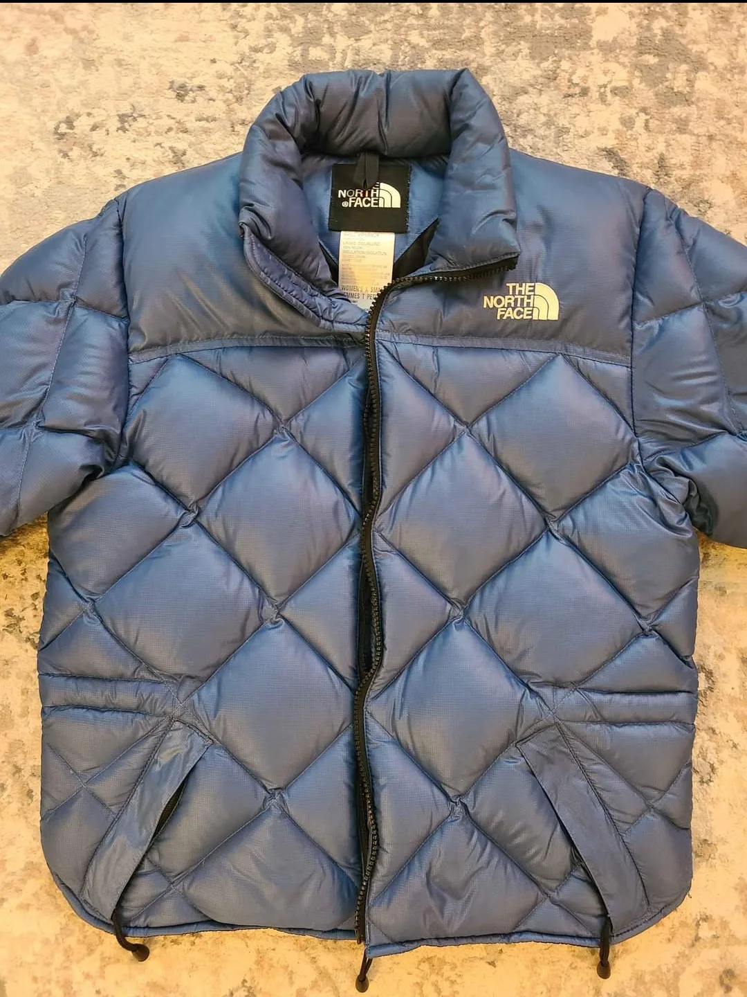 Women's XS/S North Face puffer image indicator(3)