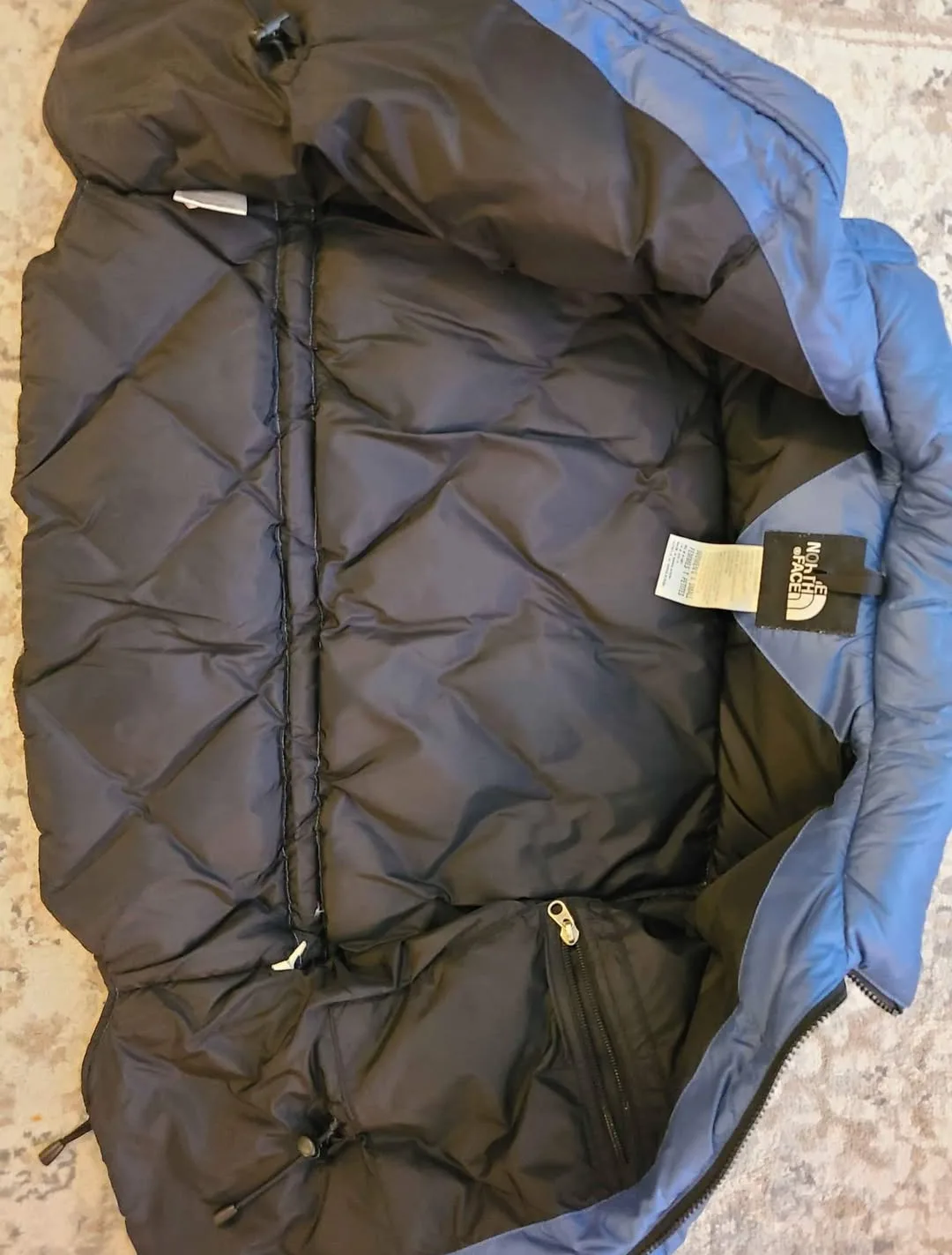 Women's XS/S North Face puffer image indicator(4)