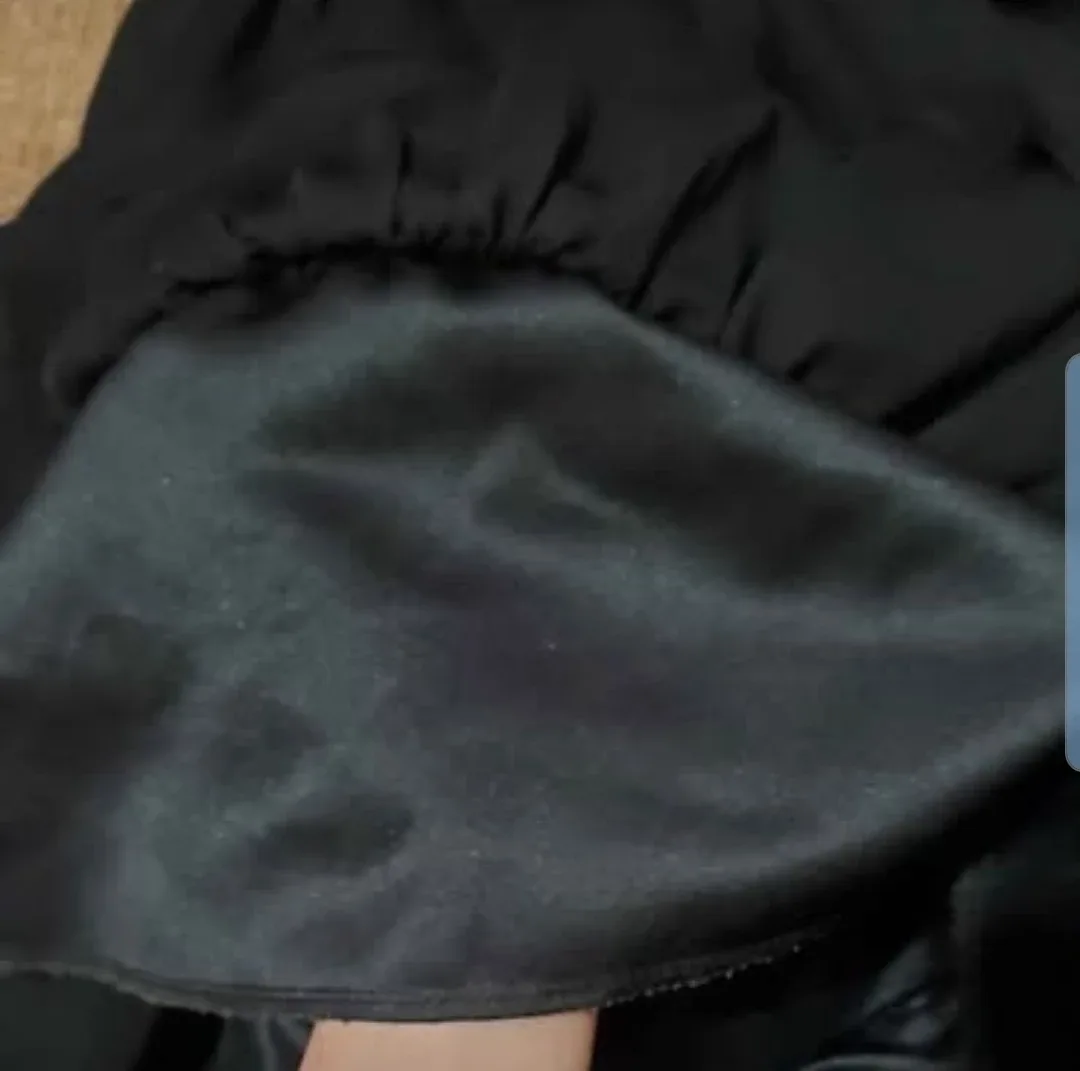 Cute flowy black dress Size M image indicator(5)