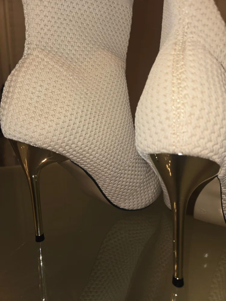 Giftable~ Brand New Beige Knitted Booties with Gold Heels image indicator(5)