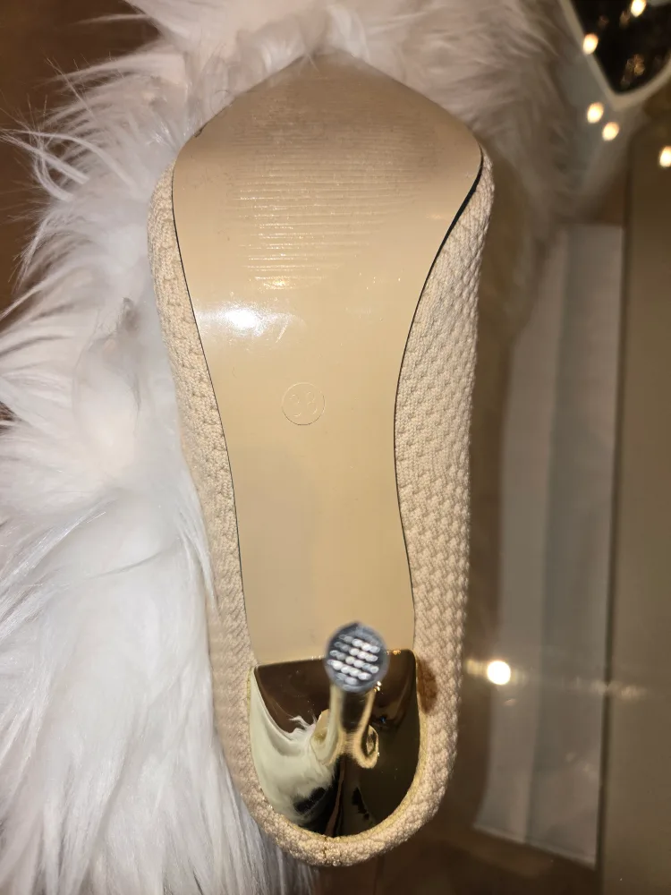 Giftable~ Brand New Beige Knitted Booties with Gold Heels image indicator(7)