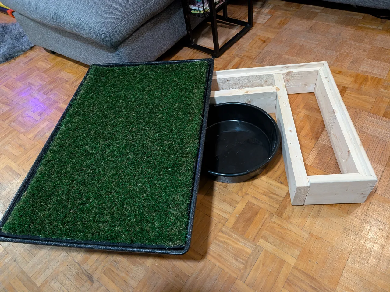 Indoor Dog Potty Tray Large image indicator(4)