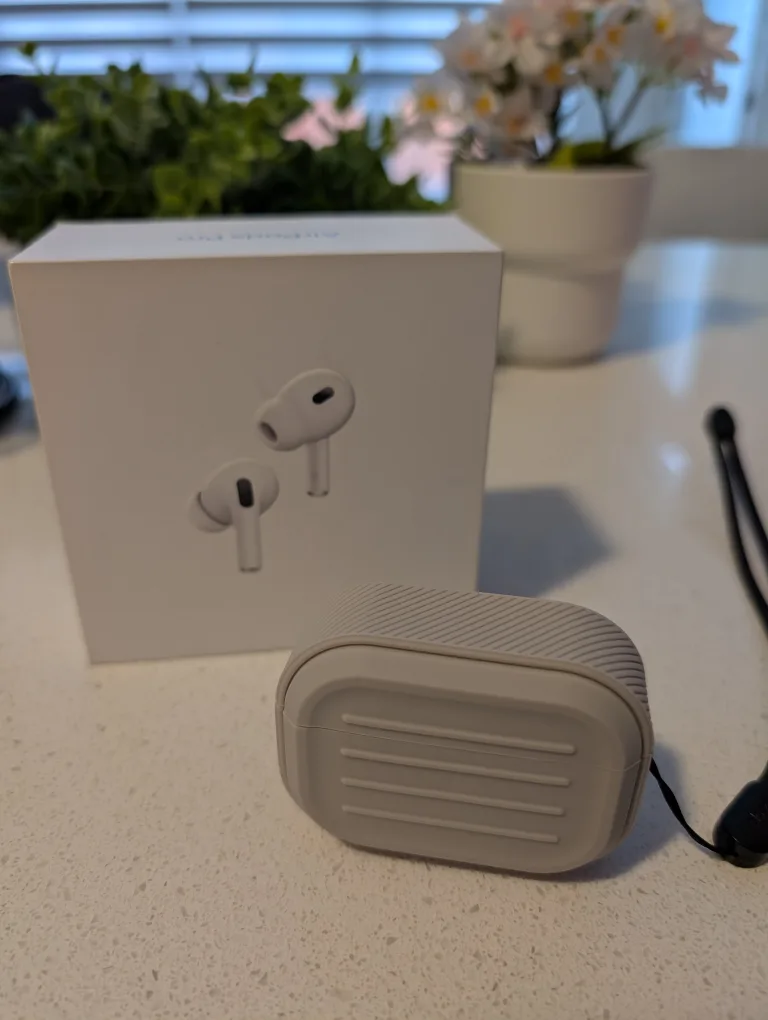 Brand New - Apple AirPods Pro 2 with Charging Case image indicator(5)
