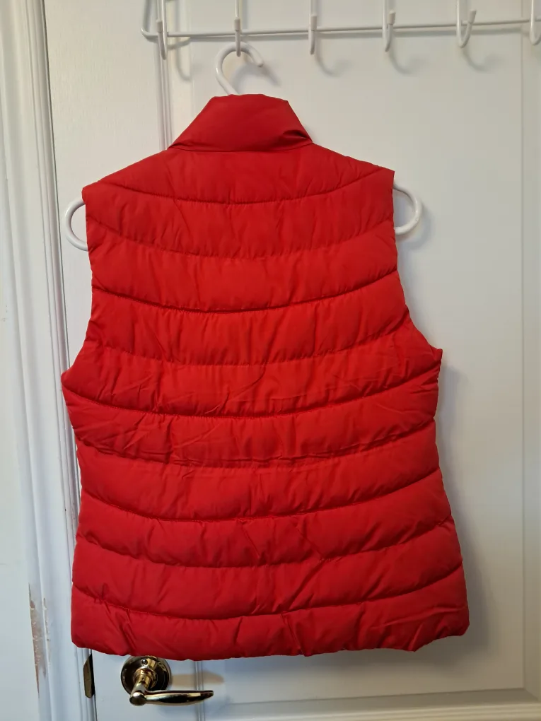 Gap Red Puffer Vest - Size Small image indicator(2)