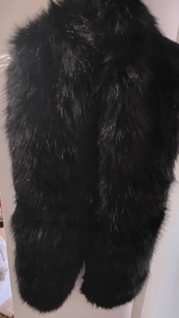 Black Faux Fur Stole image indicator(2)