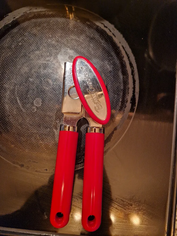 Red Can Opener thumbnail