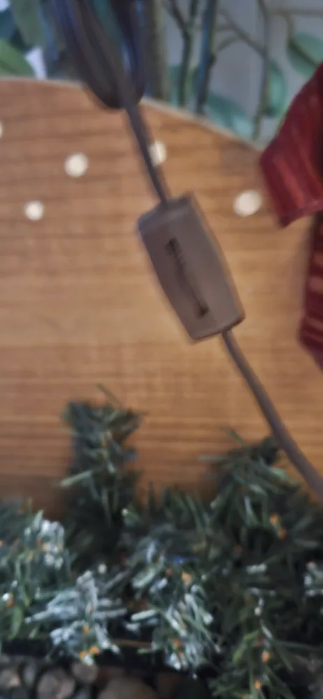 Light-up Wooden Reindeer Christmas Decoration image indicator(2)