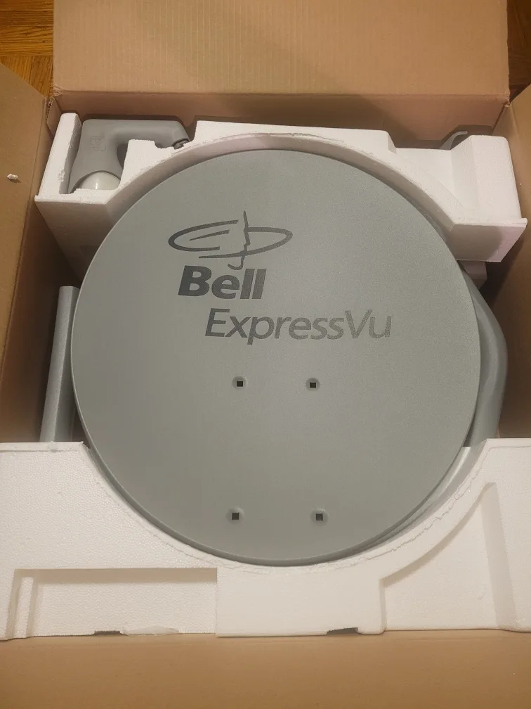 Bell ExpressVu 3100 Satellite TV System with Installation Kit image indicator(6)