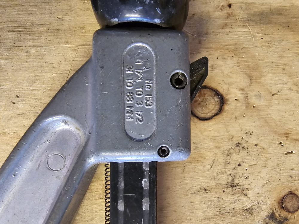 RIDGID 1 1/2 Inch Pipe Cutter - photo 2