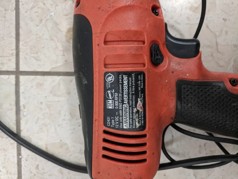 Black & Decker 12V Drill image indicator(5)