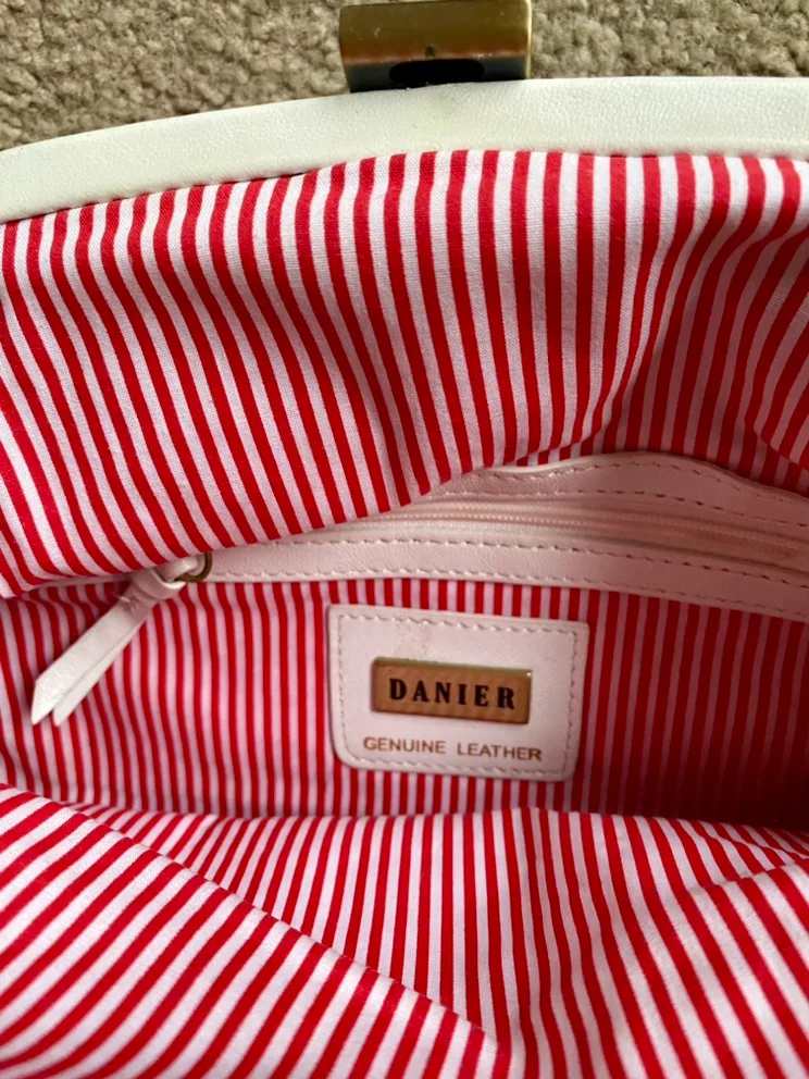 Danier White Leather Clutch image indicator(4)