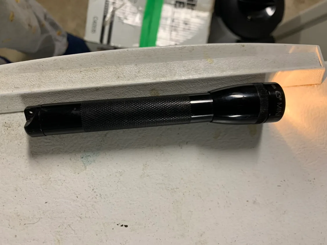 Mini Maglite Flashlight image indicator(2)