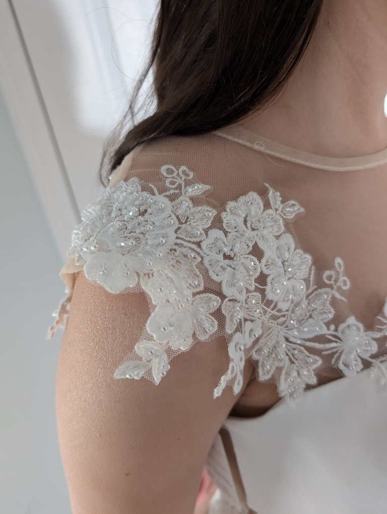 New wedding dress - photo 4