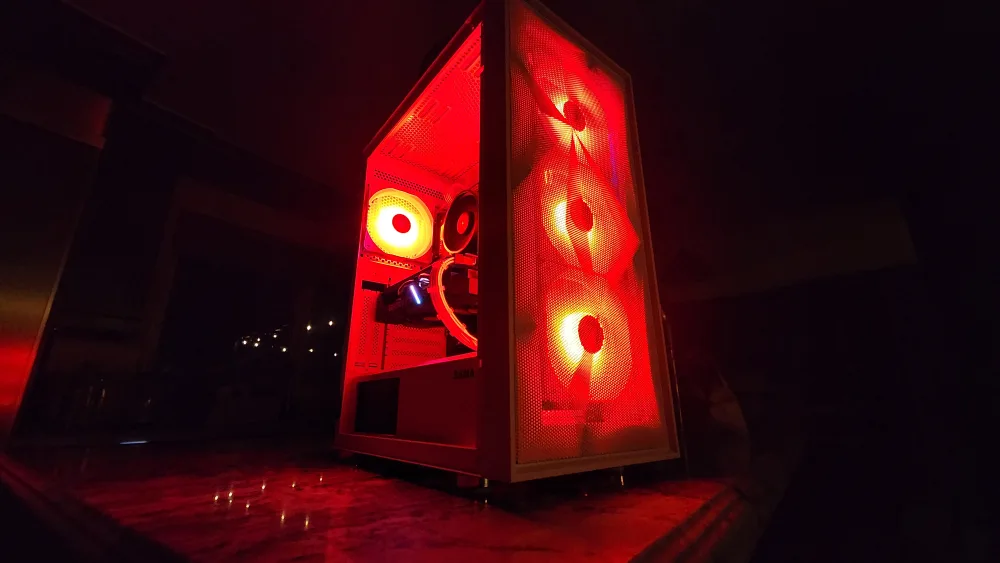 White Gaming PC | RTX | Ryzen 5 | 16GB DDR4 thumbnail