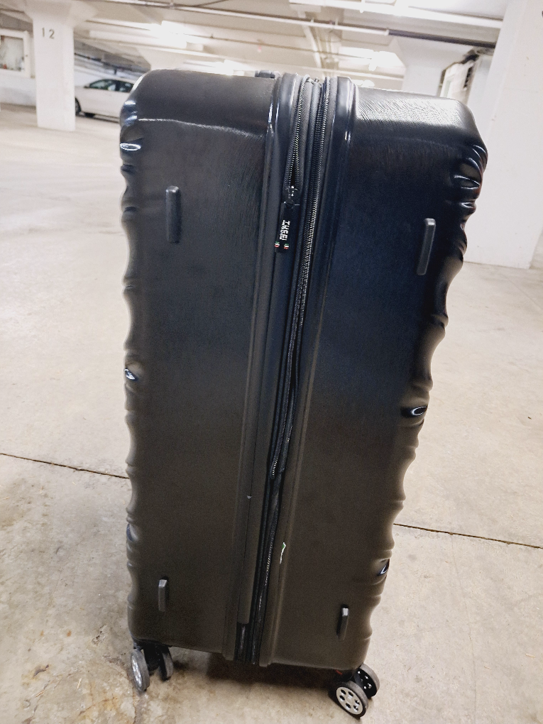 Large Suitcase - photo 2