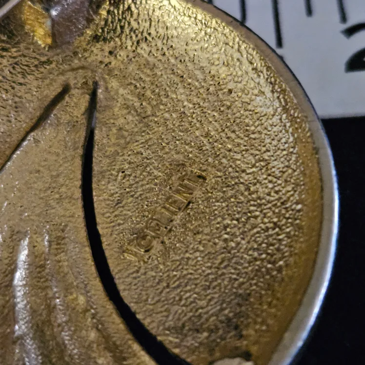 Vintage Brooches image indicator(10)