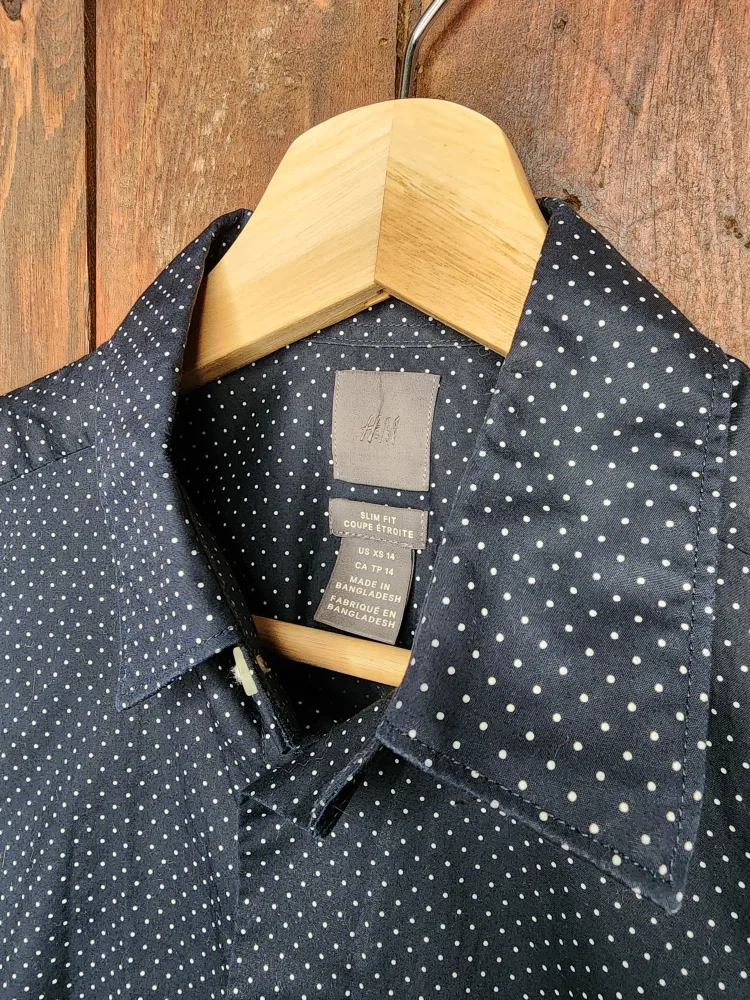 Men's H&M Slim Fit Polka Dot Short Sleeve Shirt - Size XS image indicator(2)