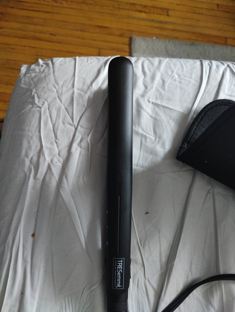 TRESemmé Professional Hair Straightener - photo 2