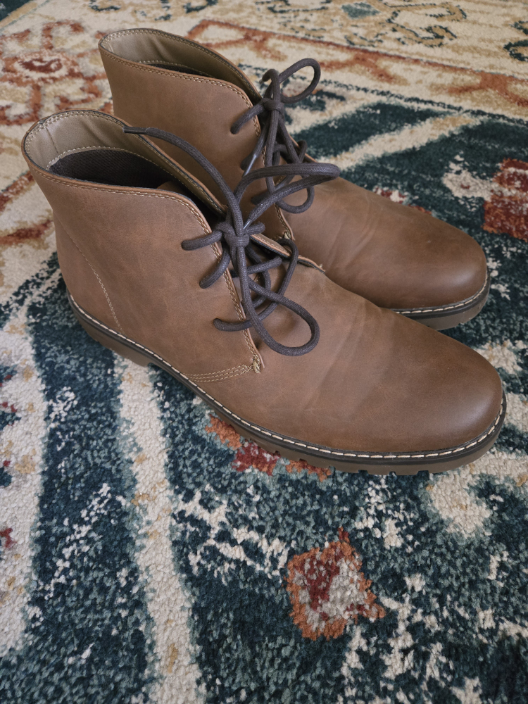 Chaps Brown boots US 11