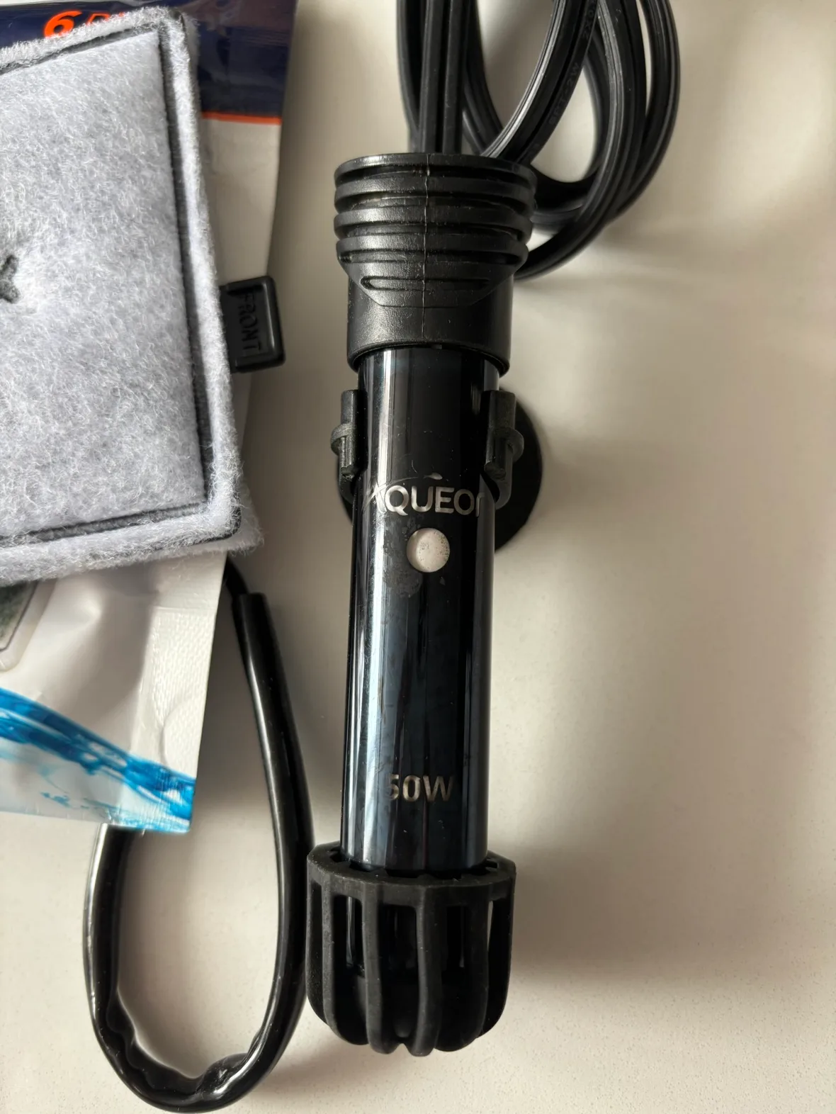 10 gallon fish tank + accessories image indicator(10)