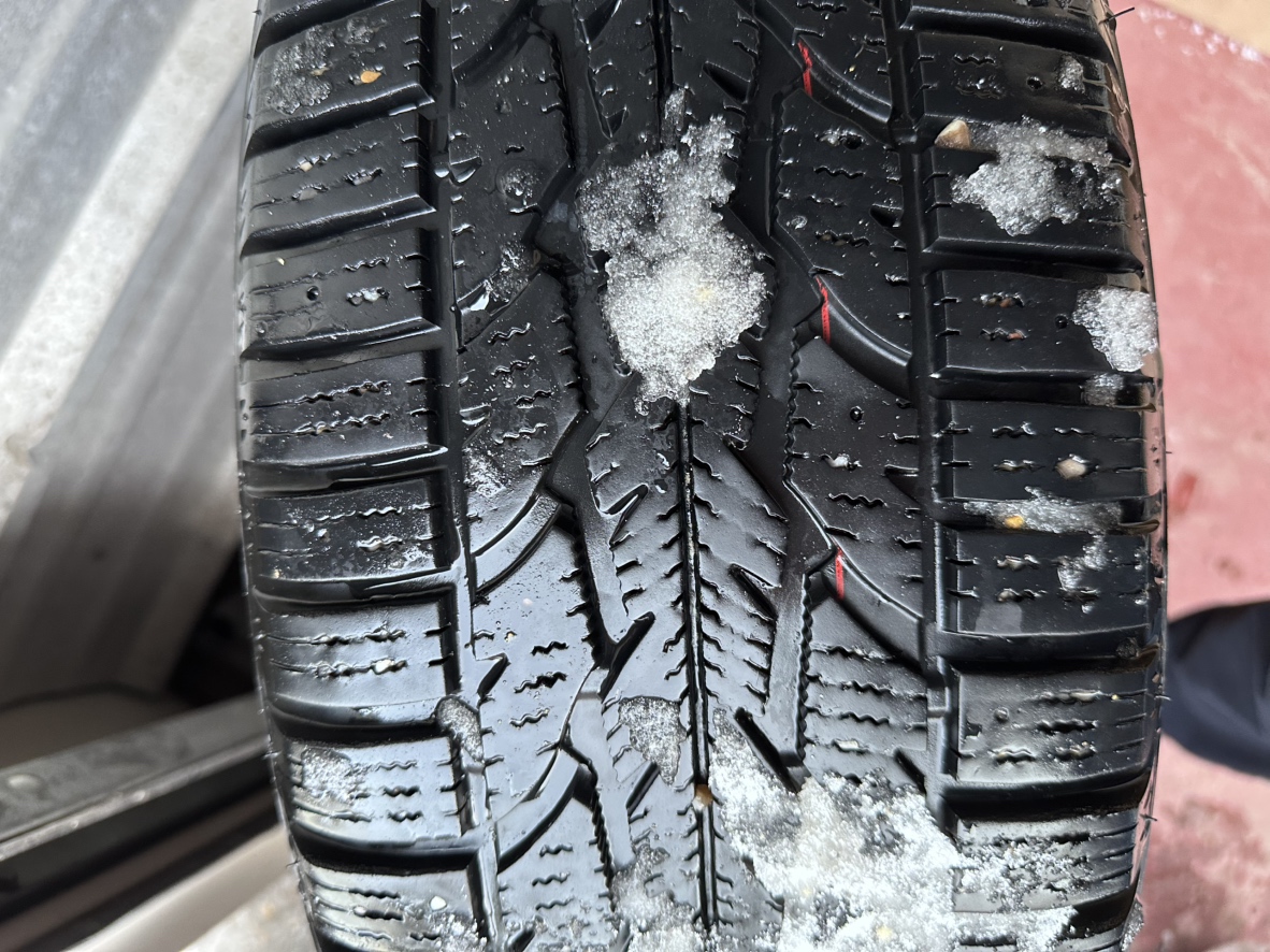 Winter Tires (235/55/R18) - photo 2
