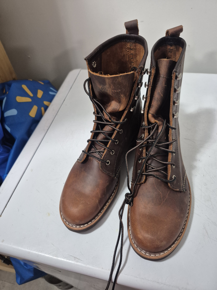 BRAND NEW women's Red Wing boots