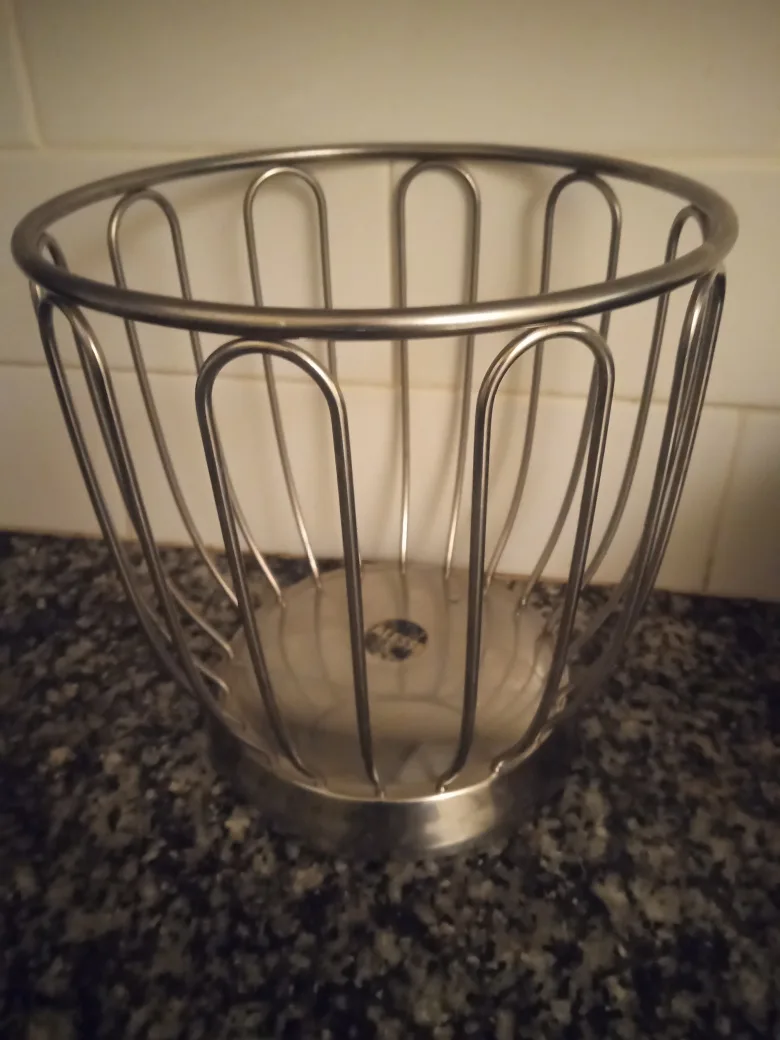 Silver Metal Wire Fruit Bowl image indicator(4)