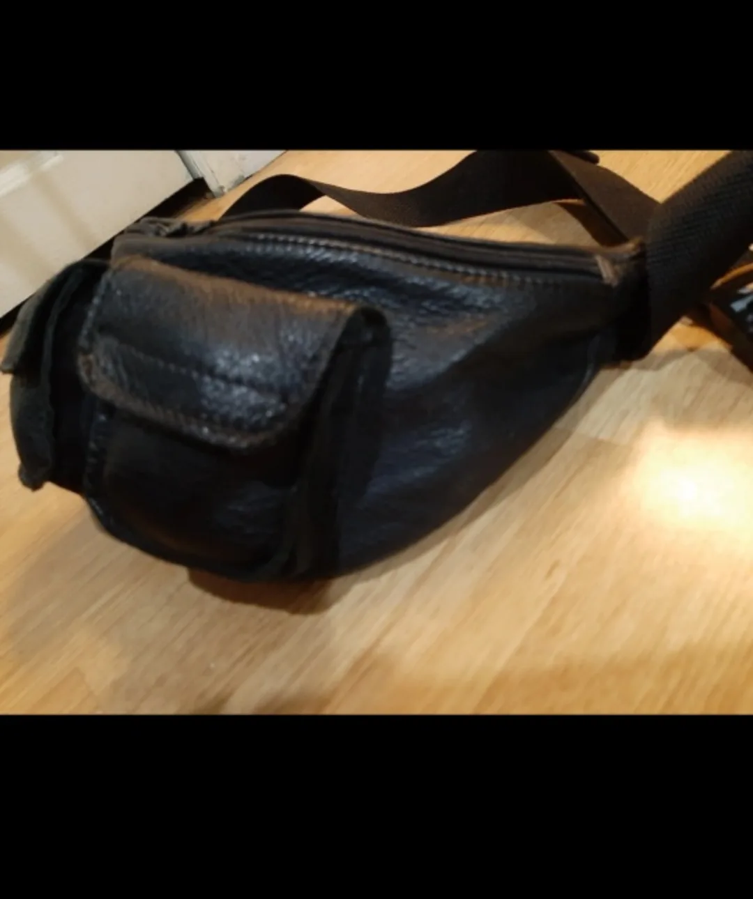 NEW.Black Cowhide Leather waist Pack.firm price image indicator(5)
