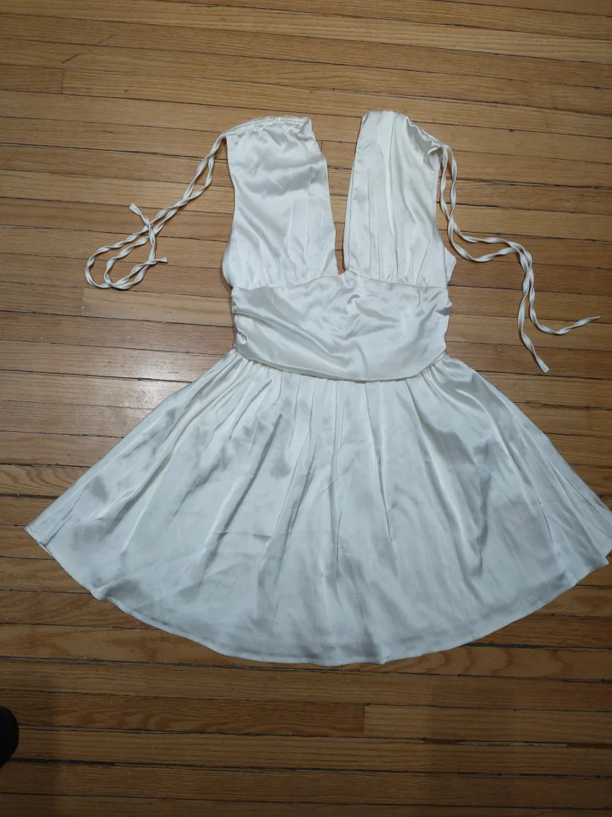 White shoulder tie mini dress image indicator(2)