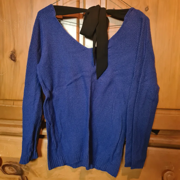 Etam Women's Size Large Blue Knit Sweater image indicator(2)