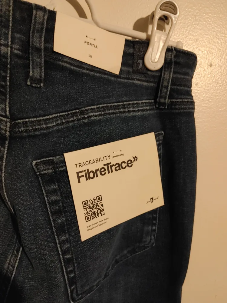 BRAND NEW! 7 FOR ALL MANKIND SLIM DENIM JEANS $228 SIZE 28 image indicator(2)