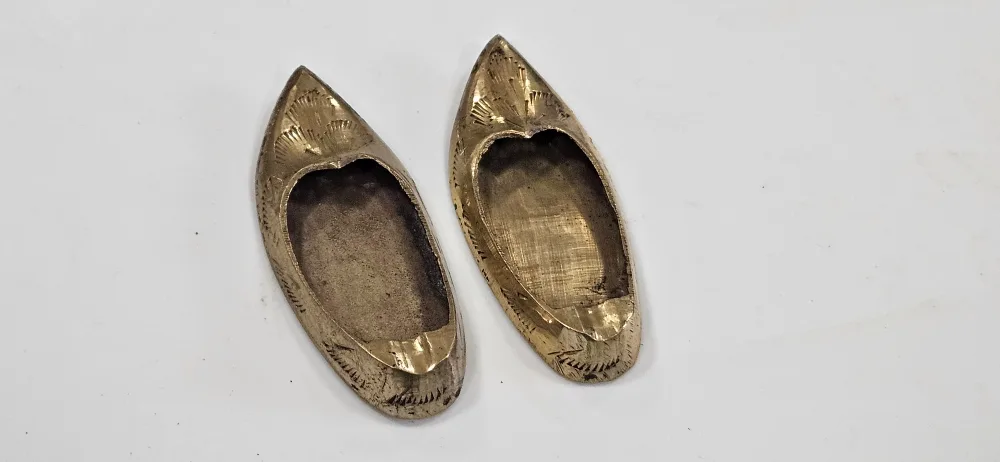 Vintage Brass Shoe Ashtrays image indicator(2)
