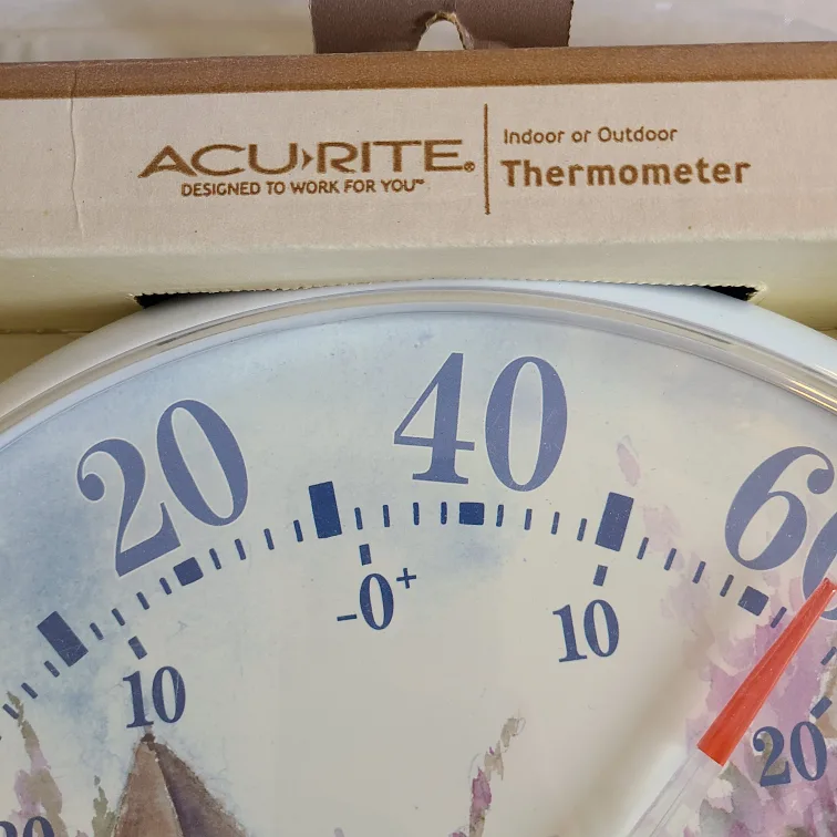 AcuRite Indoor/Outdoor Thermometer image indicator(2)