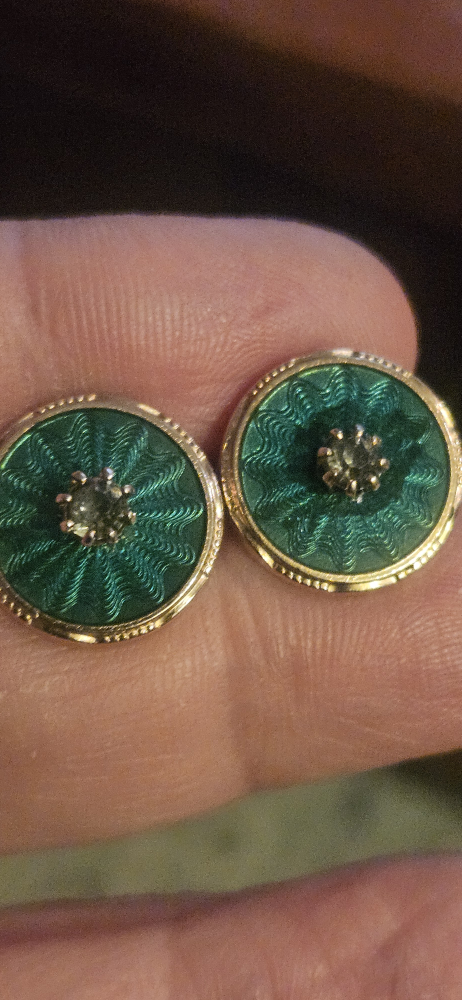 Vintage Gold Tone Green Enamel Rhinestone Clip On Earrings - photo 2