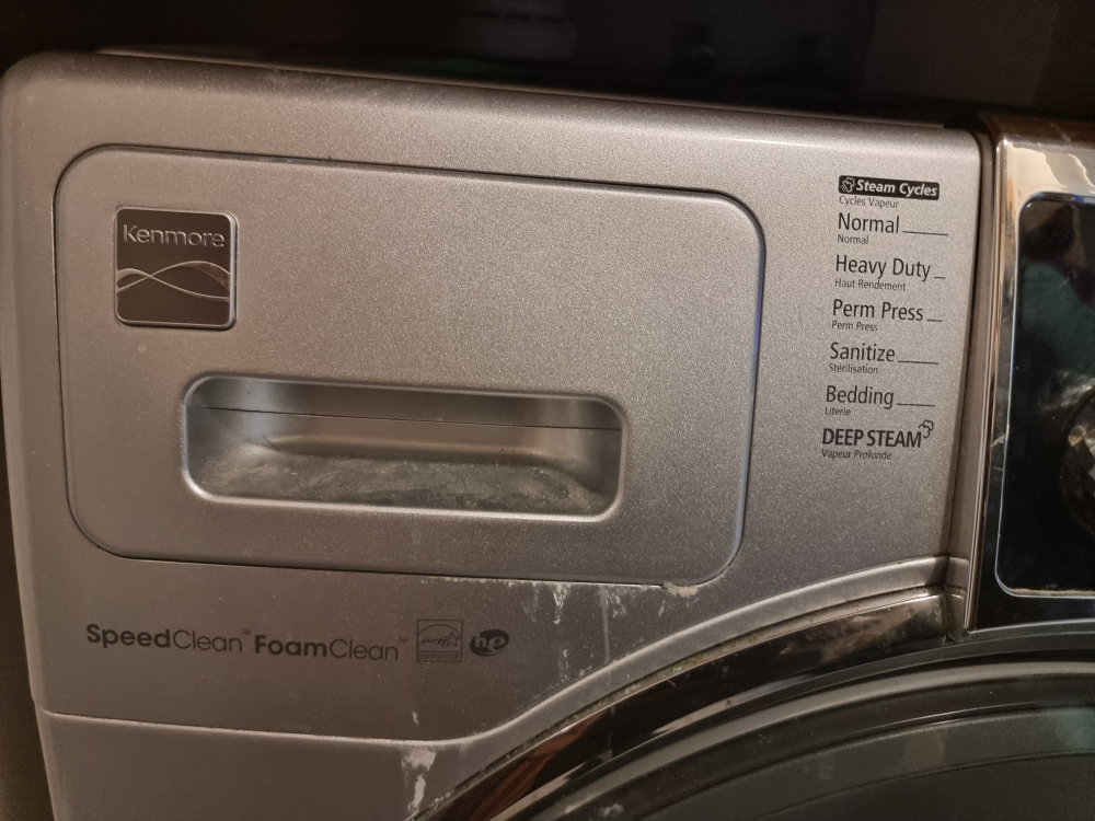 LG and Kenmore Washer and Dryer Set - photo 3